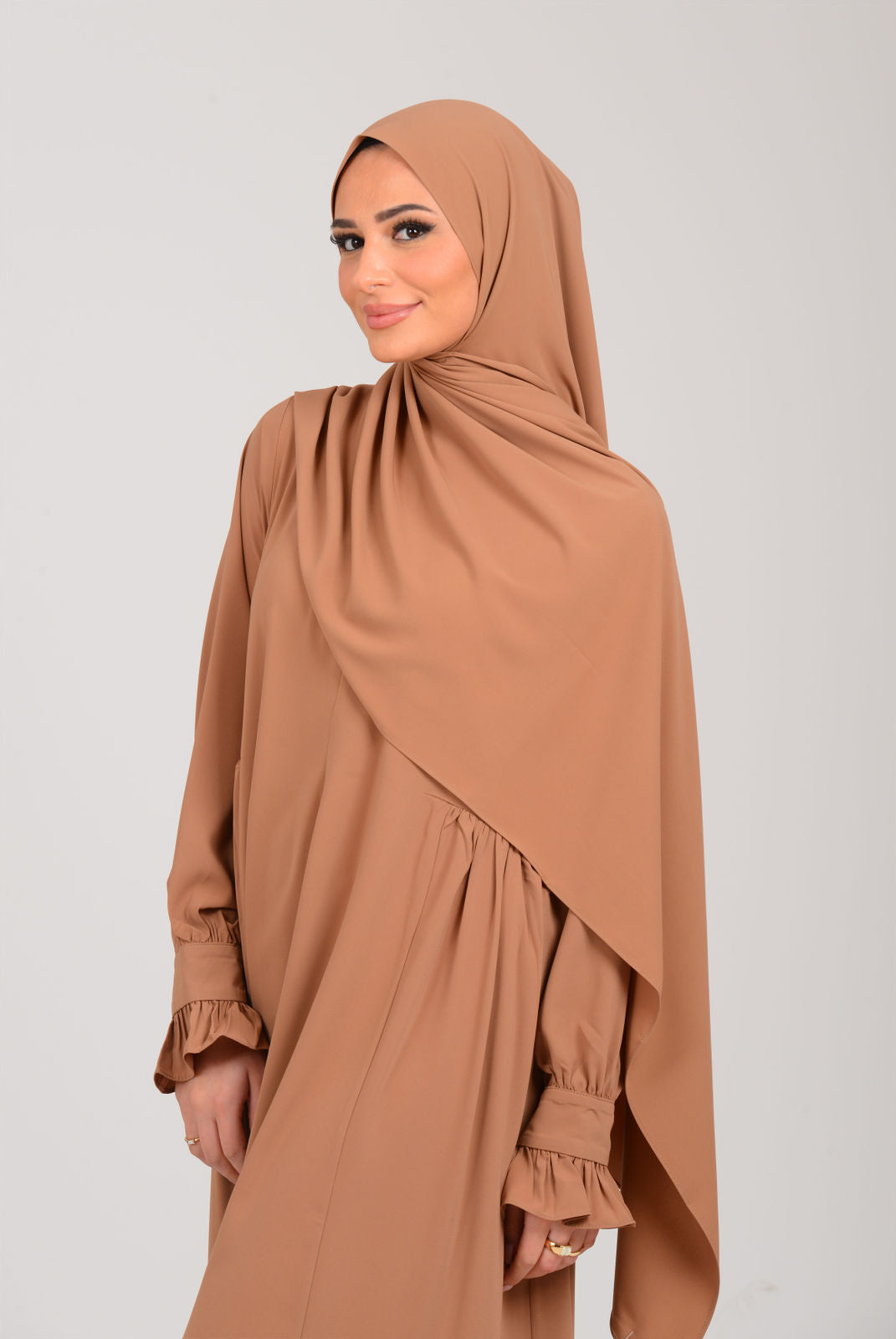 Abaya mit Schal - Dattelgold