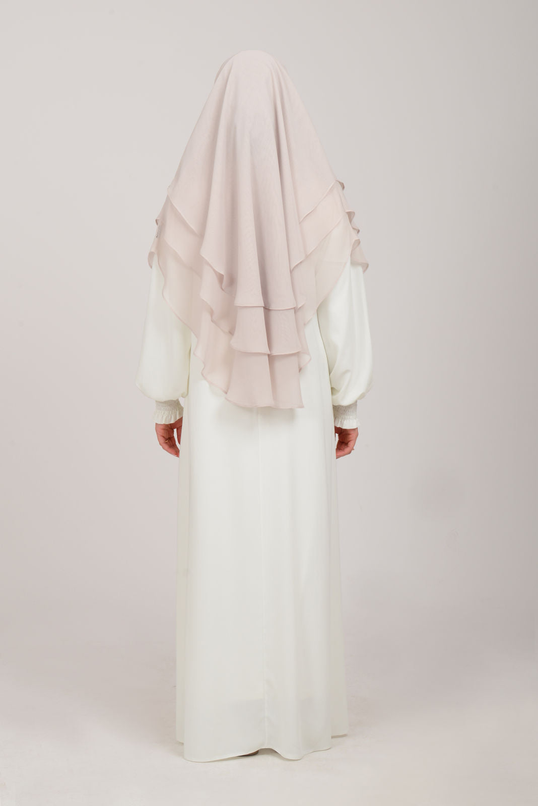 Ovaler, dreilagiger  Khimar aus Chiffon - Moonbeige