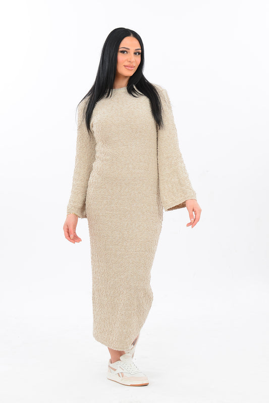 Beiges Boucle Maxi-Strickkleid
